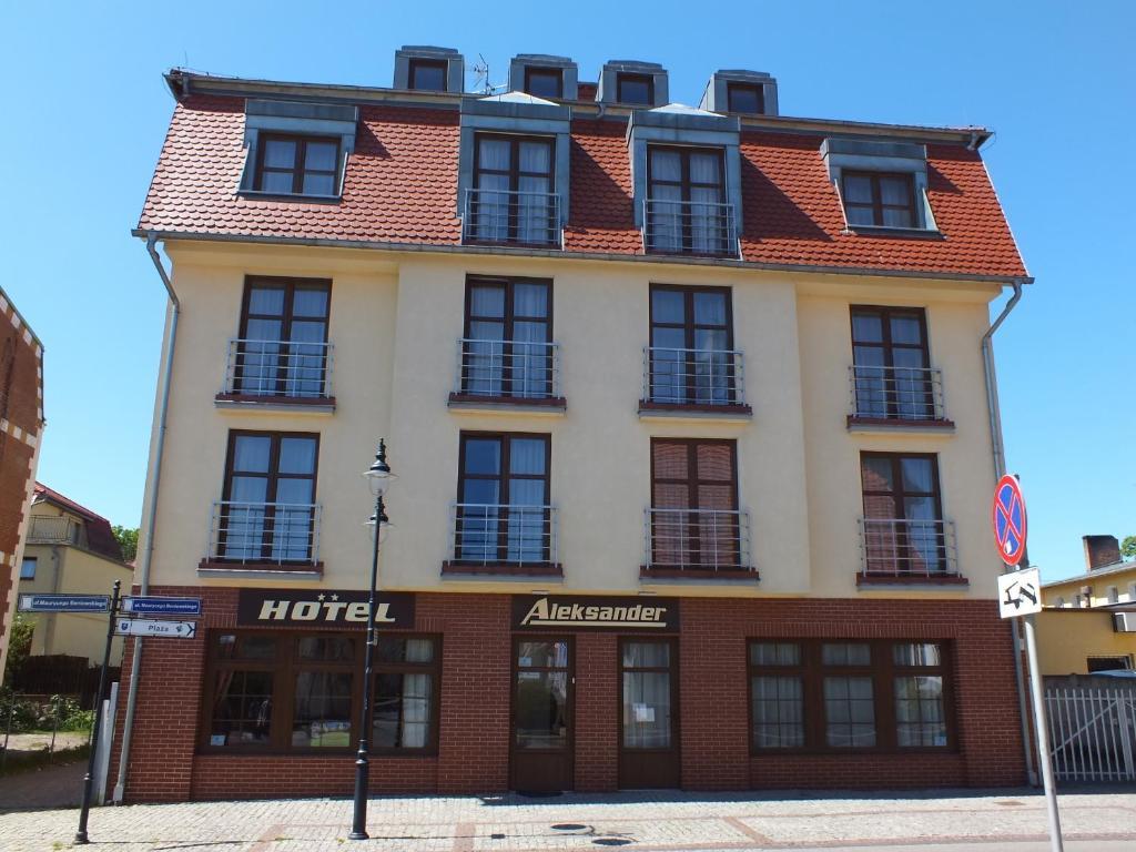 Hotel Aleksander Ustka Exterior photo